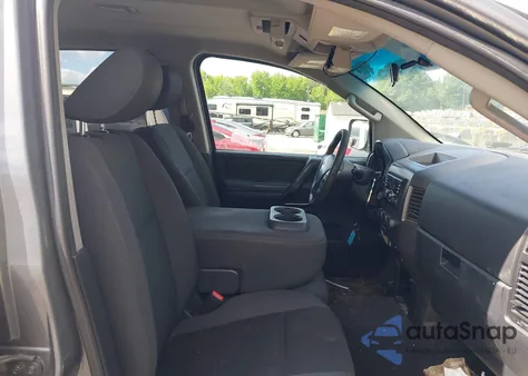 2013 Nissan Titan Pro-4X/S/Sl/Sv z USA, uszkodzony, nr VIN 1N6AA0EJ8DN306646